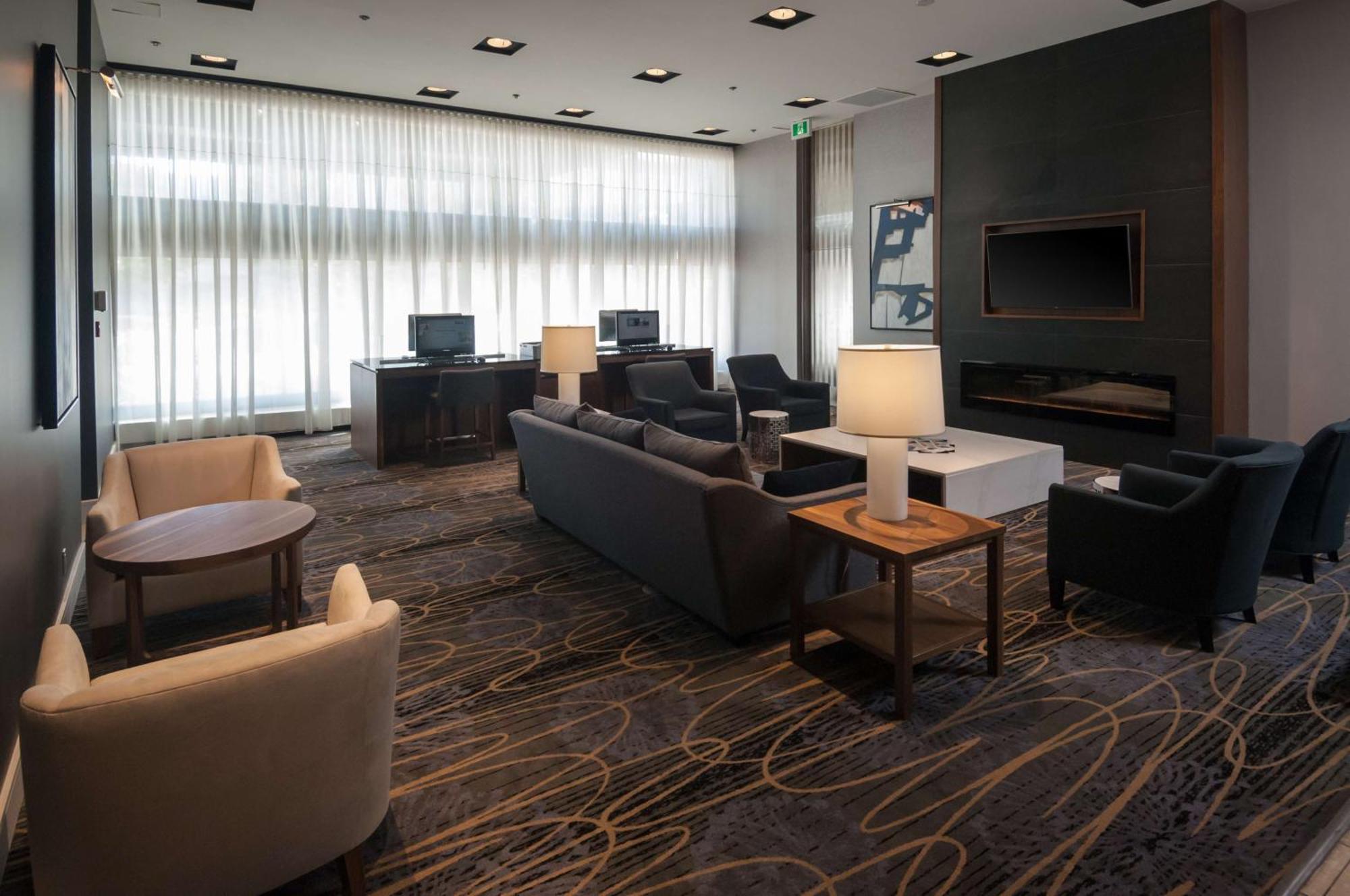 Doubletree By Hilton London Hotel Buitenkant foto