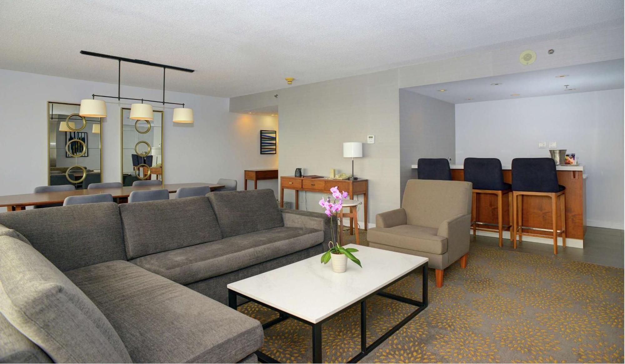 Doubletree By Hilton London Hotel Buitenkant foto