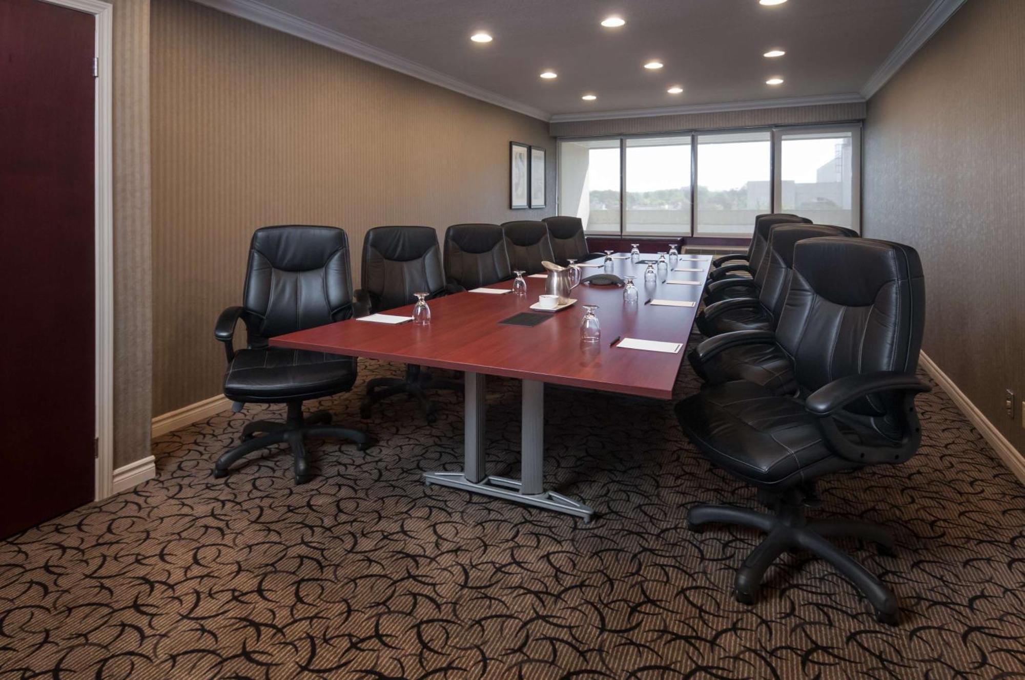 Doubletree By Hilton London Hotel Buitenkant foto